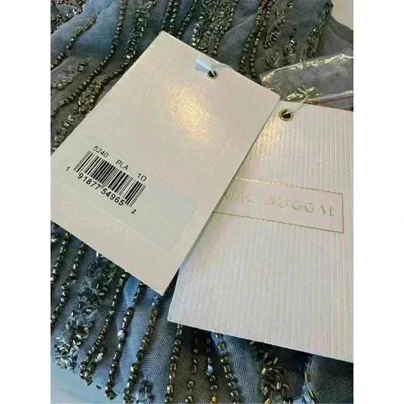 New Mac Duggal 5240 Beaded Illusion Neck Long Sleeve Maxi Gown - Size 10- Platin - Picture 11 of 12